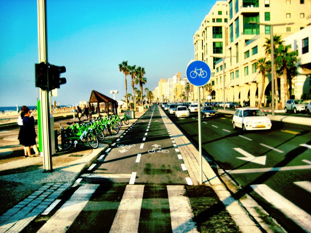 Cycle tracks make urban bicycle travel easy, convenient and fun