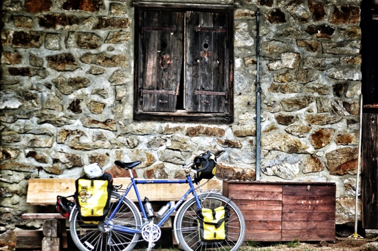 Bicycle touring Slovenia, Šumik Cottage, Pohorje Tranzversal, Two Wheel Travel, surly long haul trucker